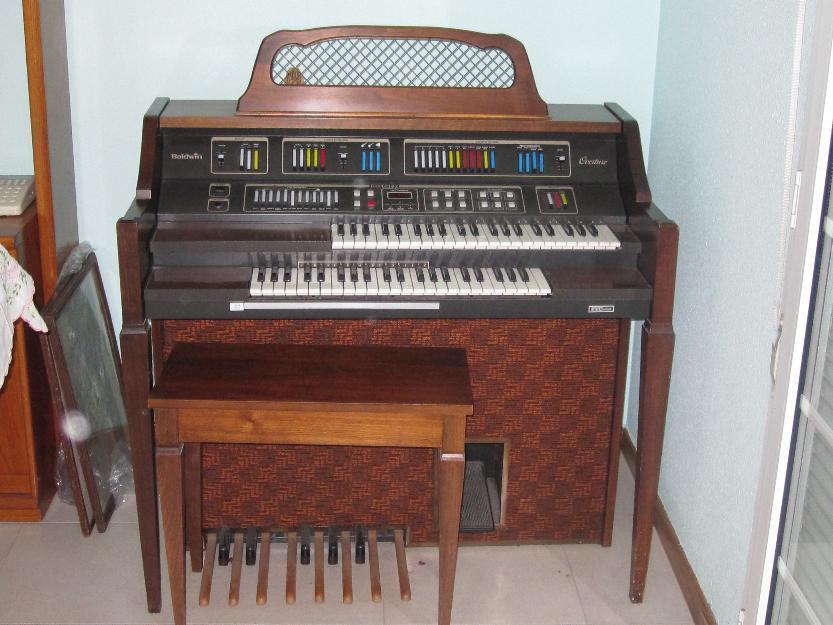 Piano-órgano Baldwin