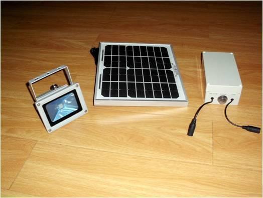 Potente kit solar para dar luz, foco 1 LED SMD de 10W