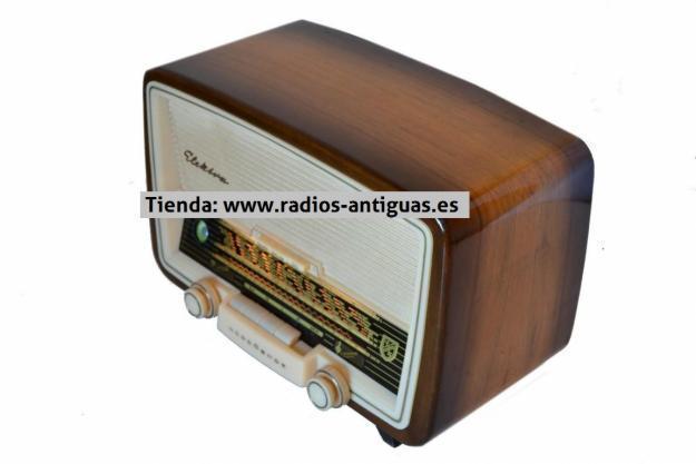 Radio antigua. tienda de radios antiguas