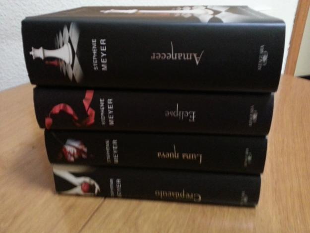 Saga Crepúsculo tapa dura 25 euros