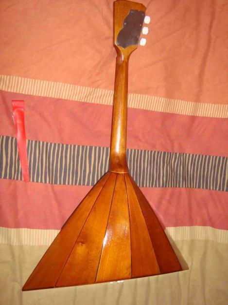 Se vende balalaika rusa original