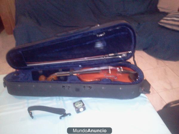 SE VENDE VIOLA CON MENTONERA Y RESINA INCLUIDAS