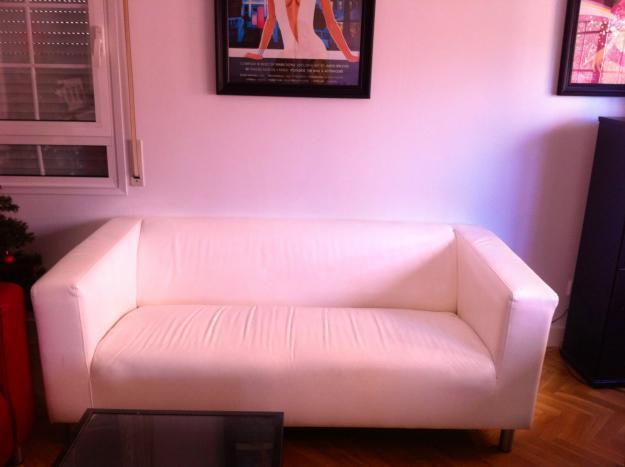 Sofa Ikea (3 plazas) de piel a gran descuento
