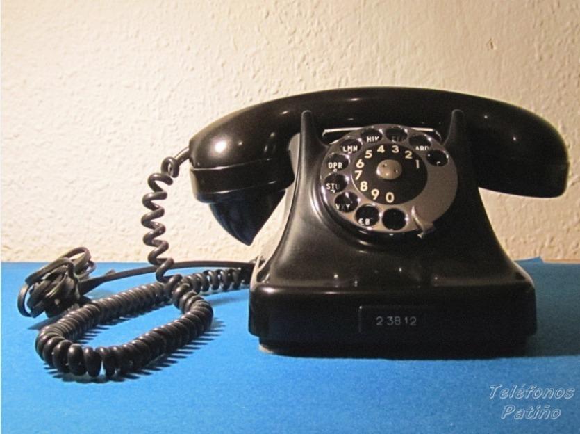Telefono antiguo danés de sobremesa