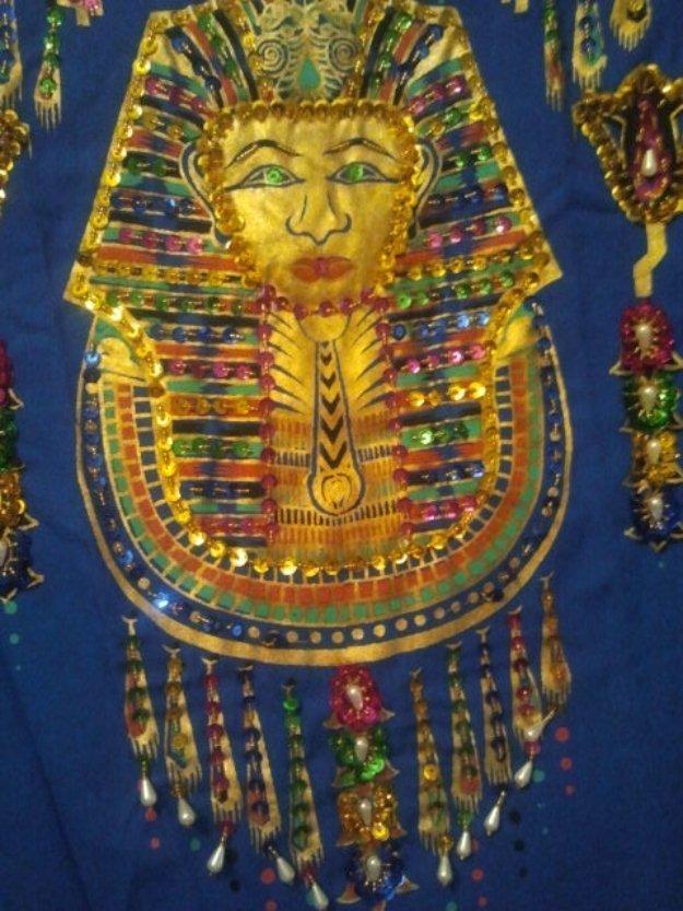 Tunica con bordado Faraonico