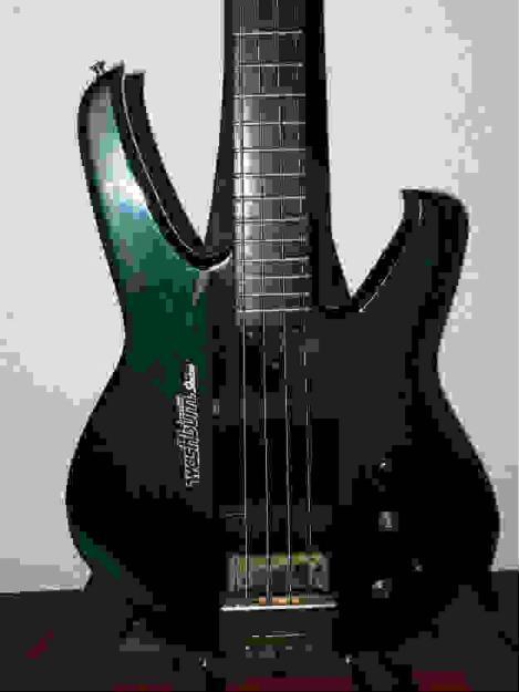 vendo bajo Wasburn(by Status) por 150 euros