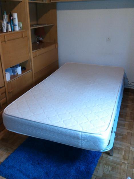vendo cama de 1,90 x 1,05 con somieer y espejo de Ikea