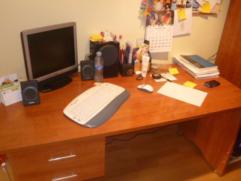 Mesa escritorio + estanteria