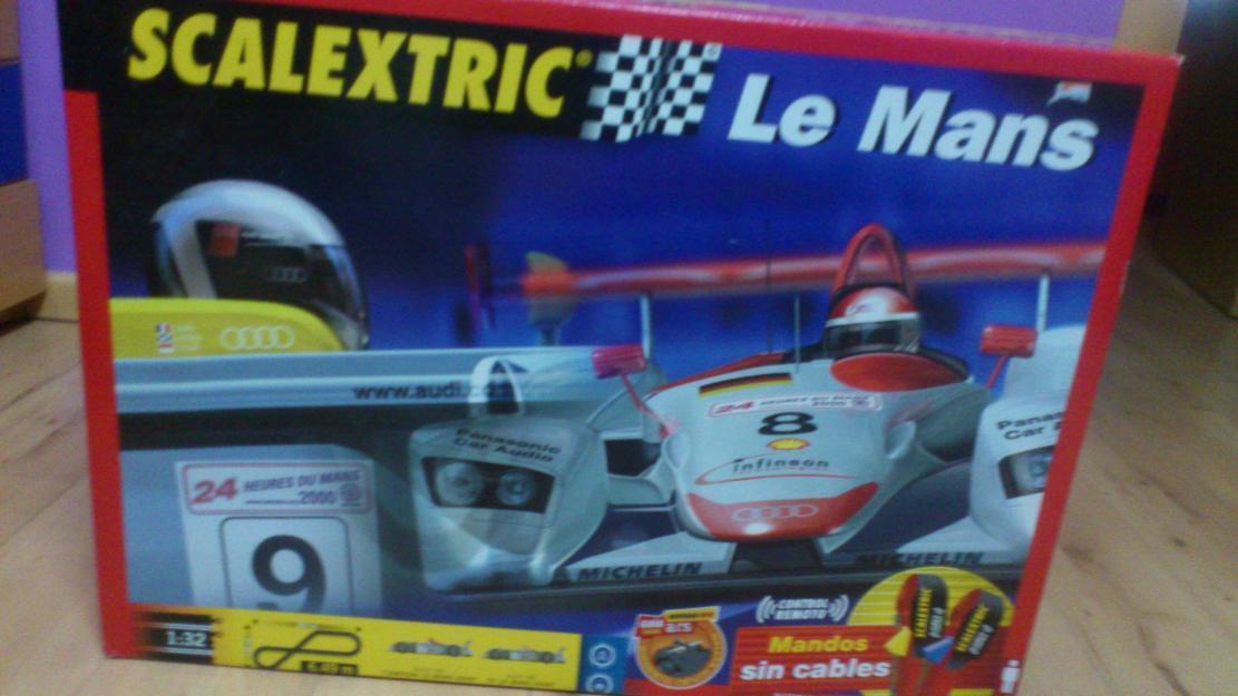 SCALEXTRIC Le Mans a precio sin competencia en perfecto estado. Un saludo