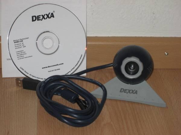 WebCam DEXXA Color USB, de la familia Logitech.