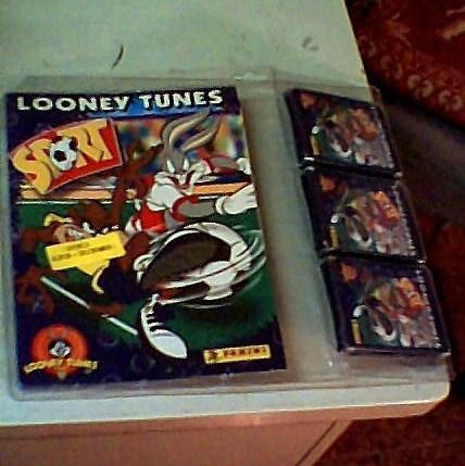 album con 250 cromos.looney tunes.nuevo.