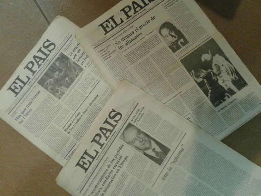 tres primeros ejemplares de EL PAIS