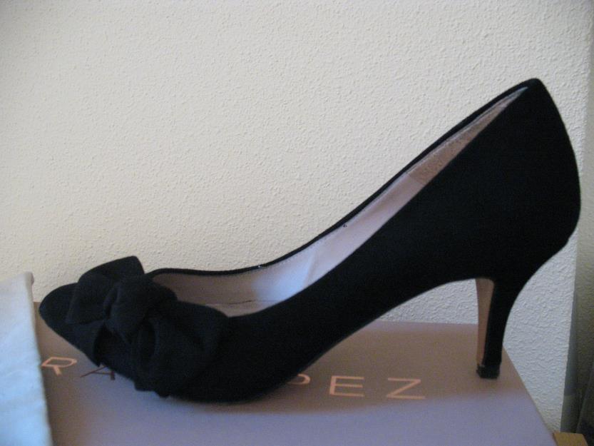 Zapatos ante negros Pura Lopez
