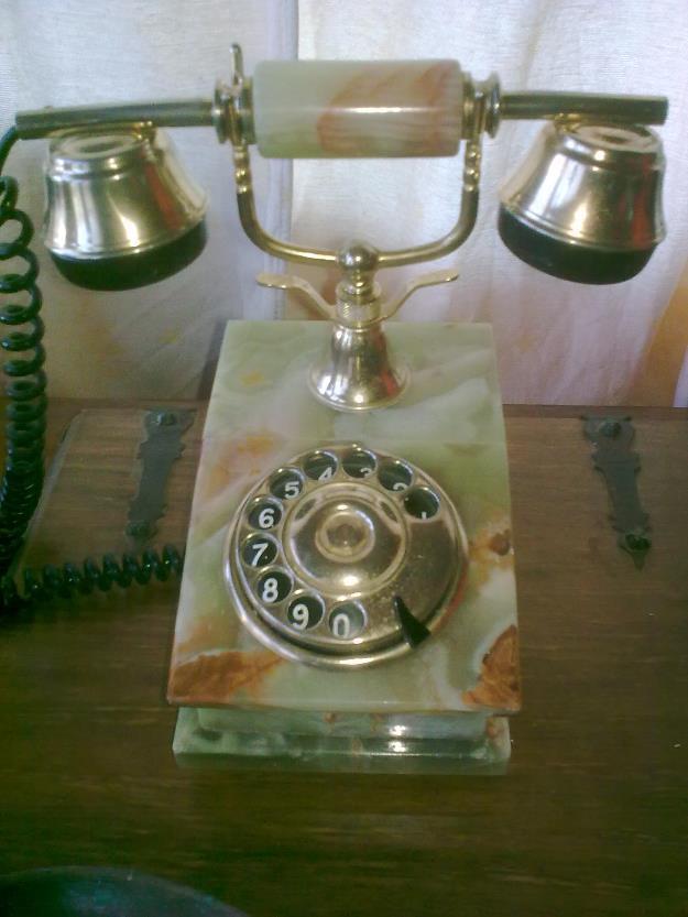 telefono antiguo de marmol