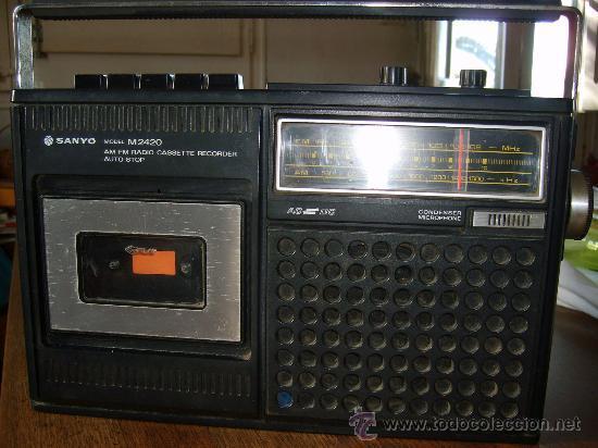 En  bilbao , suministro 2 radio cassette de cinta  de mano