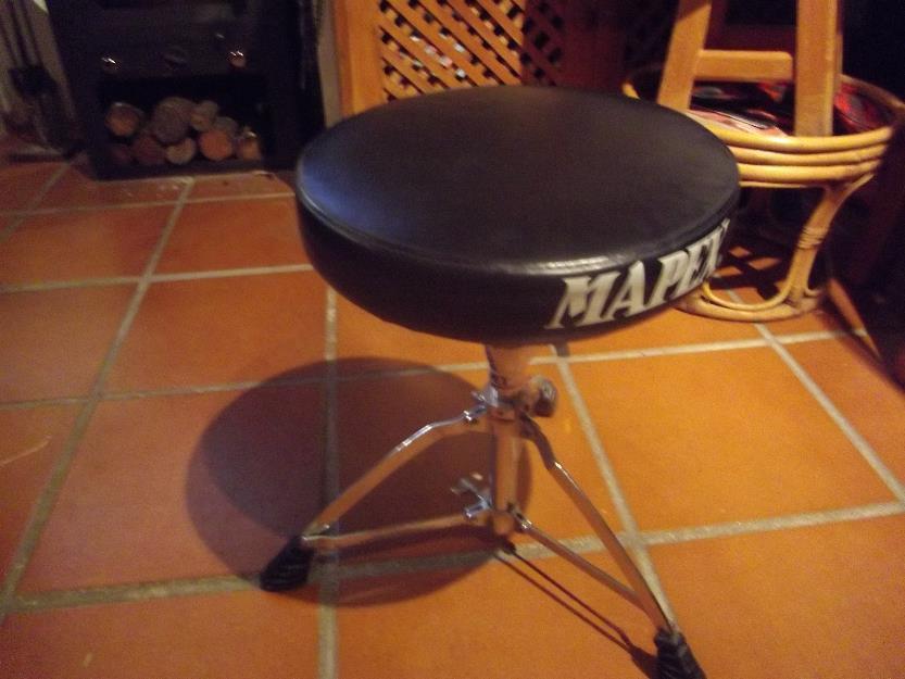 asiento de batería Mapex y charles 14