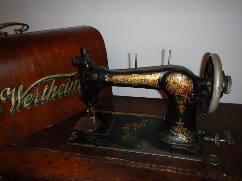máquina de coser antigua Wertheim