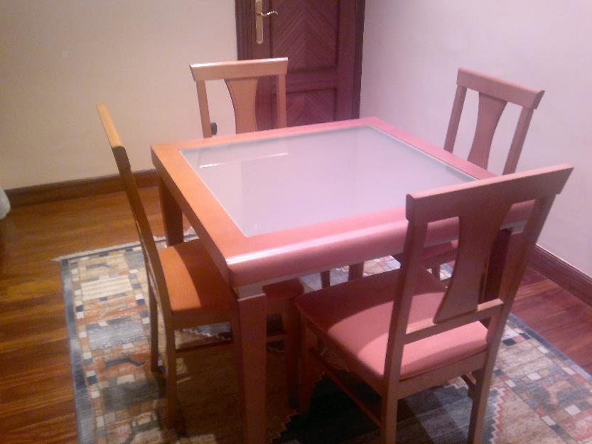 Mesa comedor con sillas