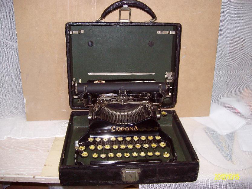 Máquina de escribir marca S. Corona