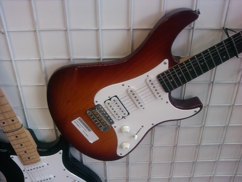 Guitarra Pacifica 112 v