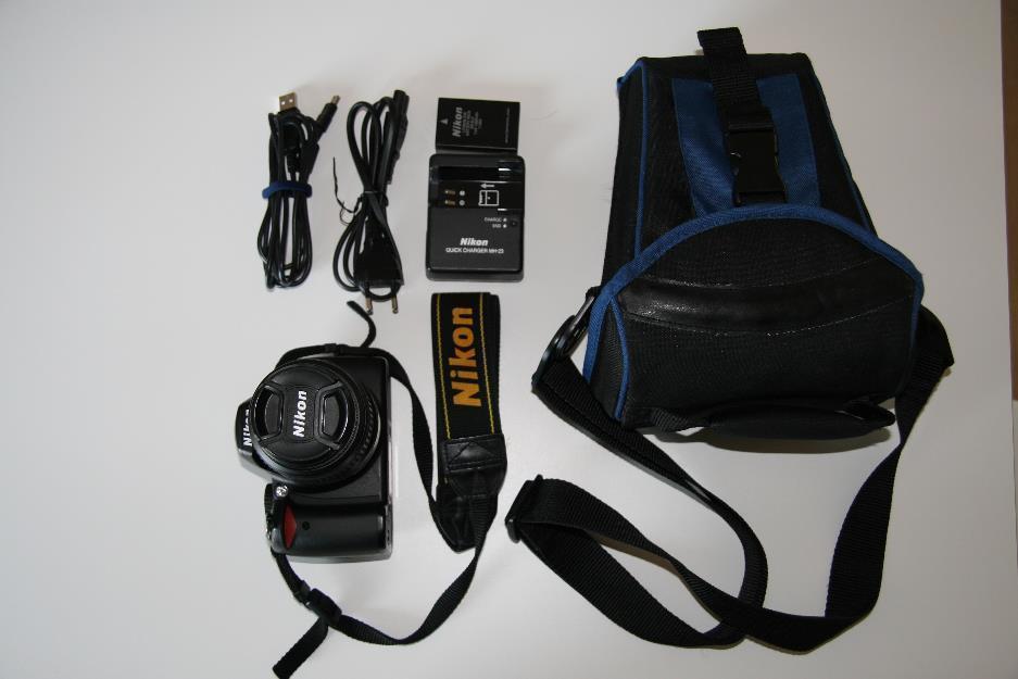 Camara digital Reflex Nikon D60 + objetivo 18-55 + funda de regalo