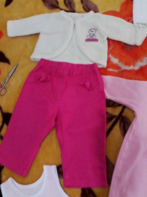 Ropa de bebe de 0 a 1 año  usadas y nuevas