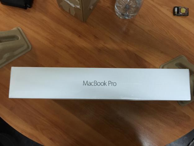 Apple Macbook RETINA 15 Corei7 16gb 256ssd 2015 PRECINTADO