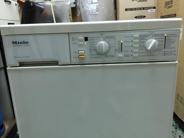 Lavadora con secadora MIELE 150 € en perfecto estado.WhatsApp 616456600