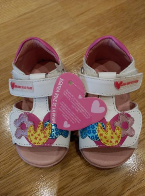 Sandalias niña agatha ruiz de la prada