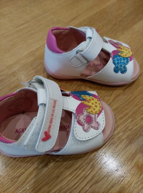 Sandalias niña agatha ruiz de la prada