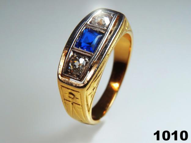 Anillo Tresillo Antiguo ORO 18k y 2 Diamantes con Zafiro Azul Sortija