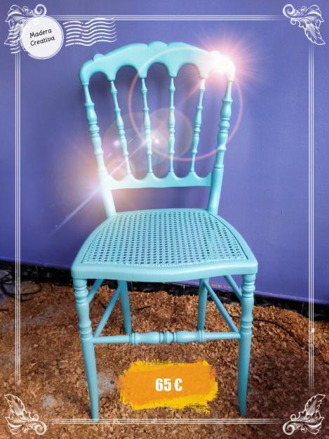 Antigua Silla de asiento de rejilla restaurada en azul