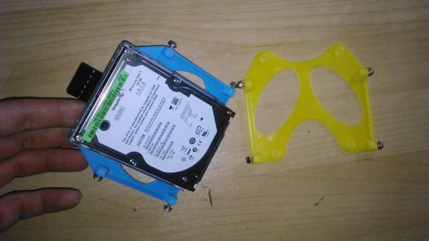 Soporte de disco SSD en bahia de HDD