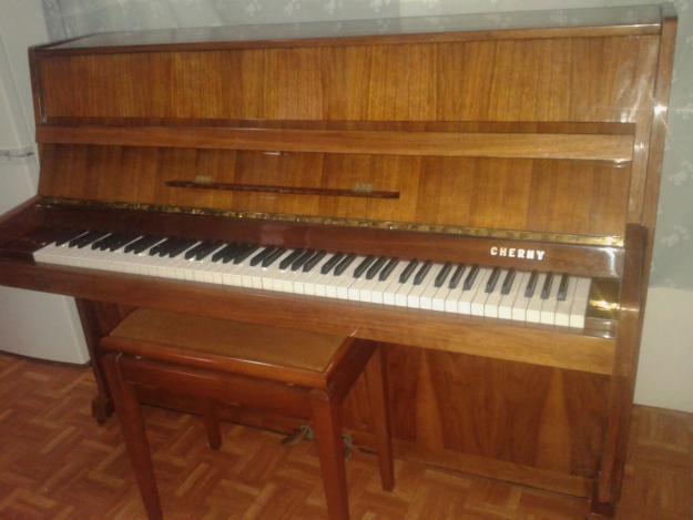 Vendo un piano marca cherny