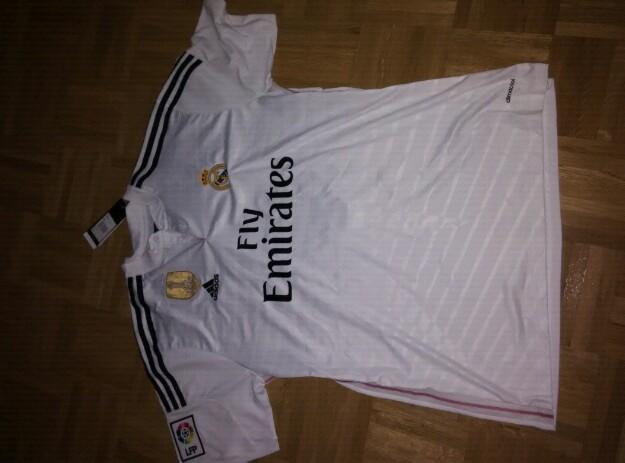 Camiseta real  nueva con escudo ganador champions