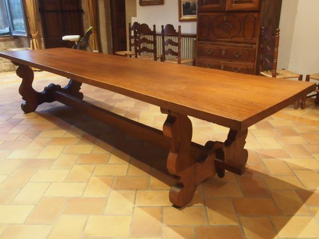 Mesa de madera para comedor o salon