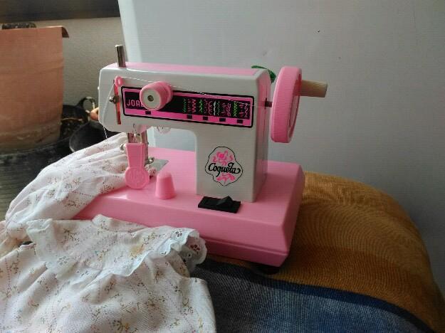 Maquina de coser miss joal coqueta