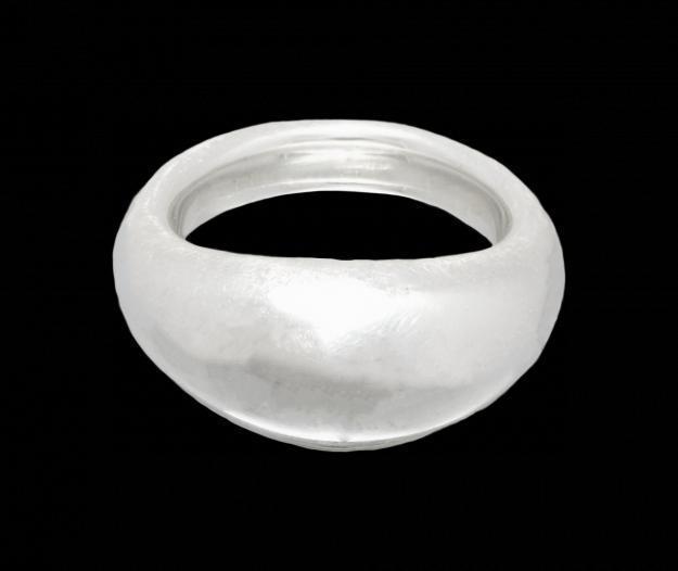 Anillo bombeé de plata de Ley 925