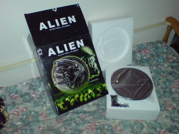 Placa de pared Alien DRONE en resina