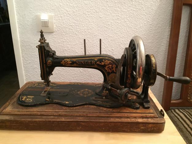 Antigua máquina de coser Singer