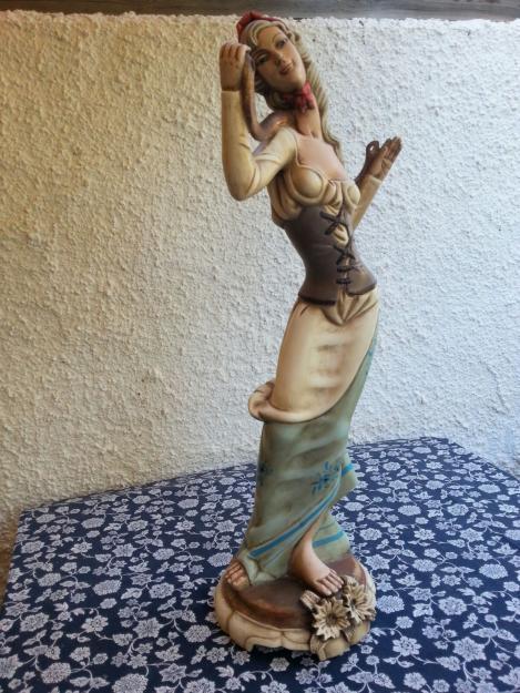 Figura ceramica FRANJU