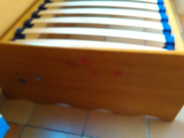 Cama de niño en madera, a dos colores de 1,98x1 mas somier de láminas