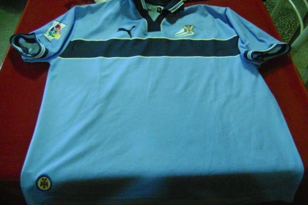 Camiseta celeste club tenerife orig. Puma talla XL Argentina